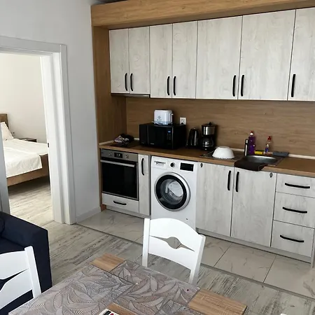 Slance Apartment *